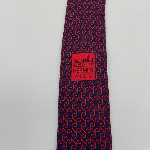 Hermes-Paris Hand Sewn Silk Twill Red & Blue Scroll 'H' Print Mens Tie - Picture 3 of 9